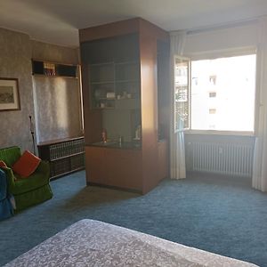 Milan South Gate Apartment